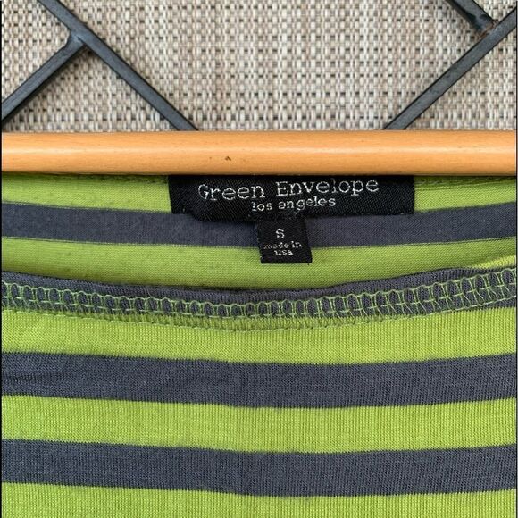 Green Envelope Geometric Striped T-Shirt Small - Picture 2 of 2